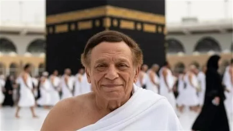 عادل إمام يتصدر التريند بصور AI وتكريمه في مهرجان الغردقة