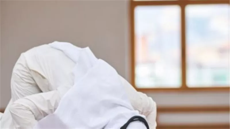 صلاة الظهر: دليلك الكامل لأداءها وفهم فضلها