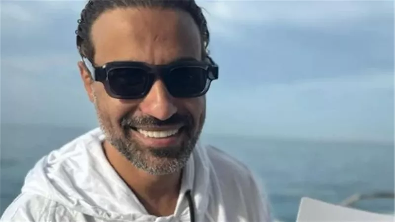 أحداث الحلقة الأولى من مسلسل ابن النادي: كوميديا رياضية واجتماعية تجمع أحمد فهمي بأبطال جدد