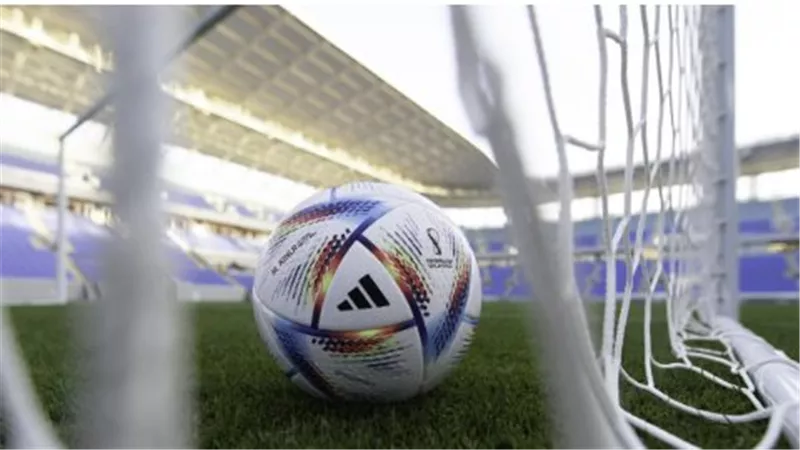 FIFA والمبادرات الاجتماعية لتطوير كرة القدم حول العالم