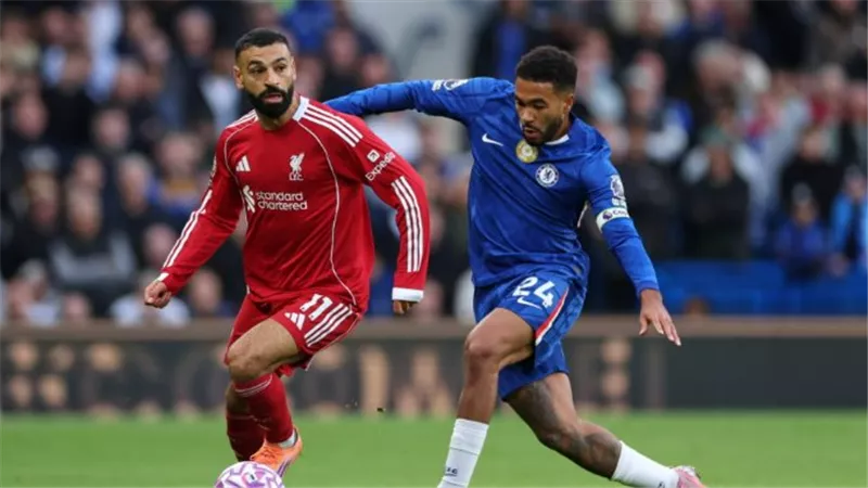 تشيلسي يخطف فوزا قاتلا من ليفربول ويفقده صدارة الدوري الإنجليزي