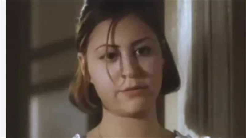 أسلوب منة شلبي الفني وتفردها في التمثيل الدرامي والكوميدي