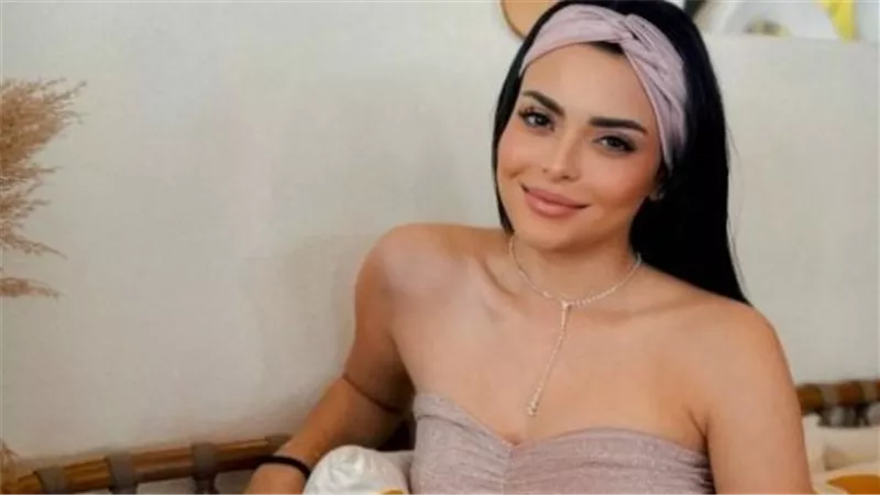 بدلة الرقص تثير جدلًا واسعًا: أحدث ظهور لأسماء جلال في فيلمها الجديد