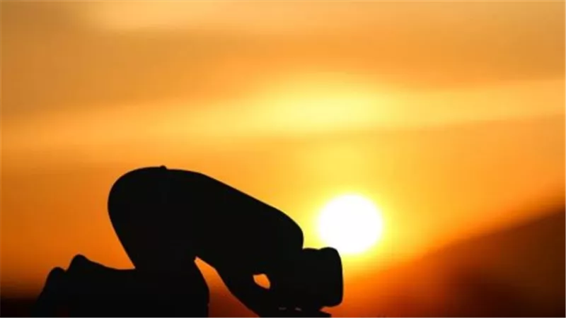 لماذا يختلف موعد الشروق من مدينة لأخرى؟ الأسباب العلمية بالتفصيل