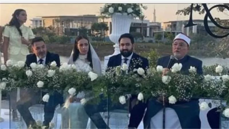 خيري رمضان يحتفل بعقد قران نجله عمر في أجواء عائلية مبهجة بحضور نجوم الفن والإعلام
