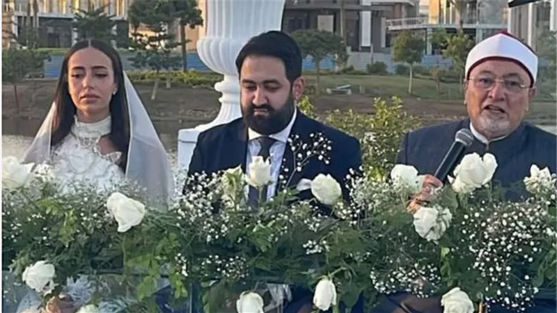 تهاني واسعة لخيري رمضان بعد عقد قران نجله عمر.. نجوم الفن يشاركون الفرح