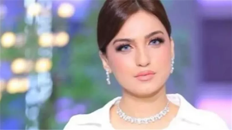 ياسمين عز تُشعل السوشيال ميديا من جديد بتصريحها عن 