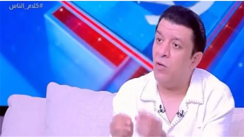 مصطفى كامل: الفنان العصري الذي يجمع بين الموهبة والاحتراف