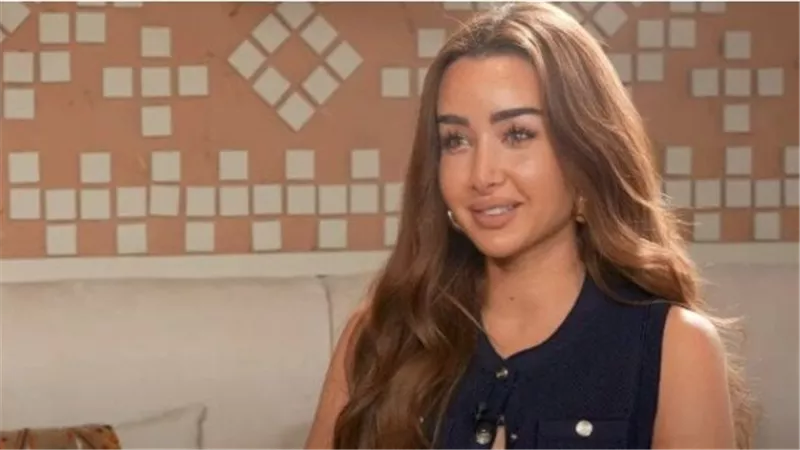 هنا الزاهد بديلة أسماء جلال في فيلم شمس الزناتي 2