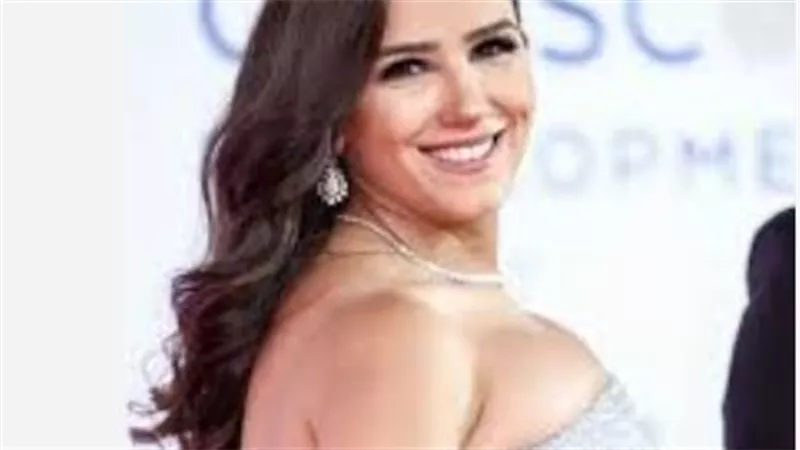 مي عمر تستعد لفيلم جديد بعنوان 