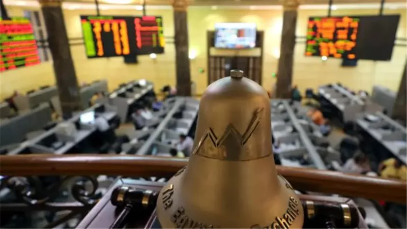 تأثير الأحداث الاقتصادية والسياسية على أداء البورصة المصرية