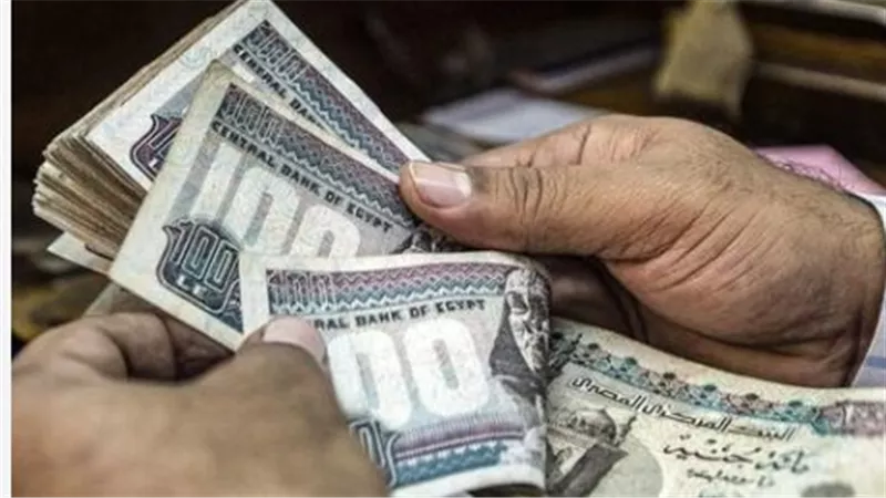 الاقتراض وإصدار بطاقات الائتمان بضمان شهادة البنك الأهلي البلاتينية