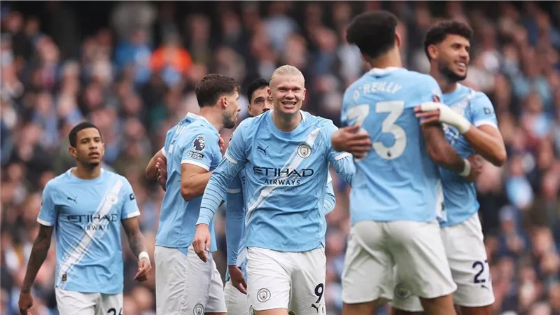 هالاند يقود مانشستر سيتي للفوز على إيفرتون والارتقاء لصدارة الدوري الإنجليزي