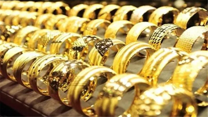 نصائح المستثمرين قبل شراء الذهب.. جرام الذهب عيار 21 اليوم 19_10_ 2025