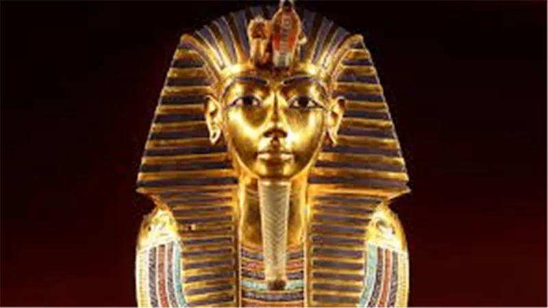 عرض مقتنيات توت عنخ آمون كاملة لأول مرة في المتحف المصري الكبير