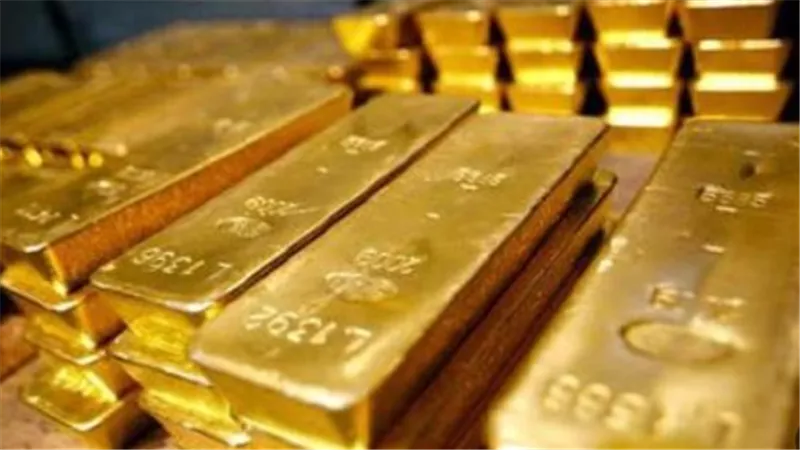 هدوء في سوق الذهب بعد موجة صعود قياسية.. إليك الأسعار اليوم
