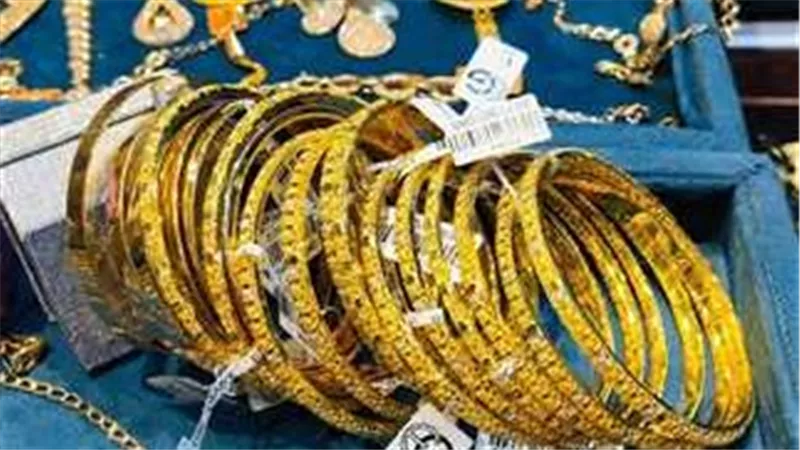 استقرار أسعار الذهب في التعاملات الصباحية.. وعيار 24 يسجل 6400 جنيه