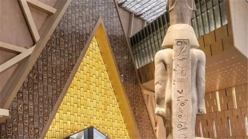 حسم الجدل: الحكومة تعلن إجازة افتتاح المتحف المصري الكبير.. وما هي الفئات المستفيدة من القرار؟ 