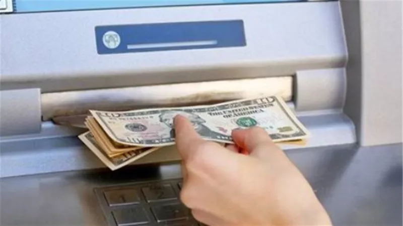تطور خارق: خدمات ATM تتجاوز السحب لتشمل سداد الفواتير والتحويلات