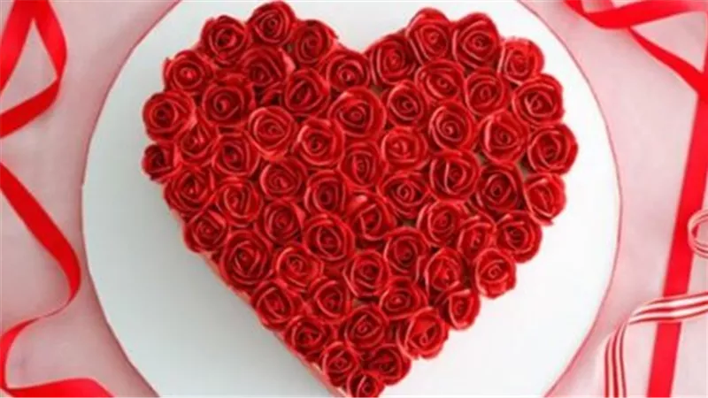 موعد عيد الحب: كيف نشأت فكرة 4 نوفمبر ولماذا استمرت كمناسبة 