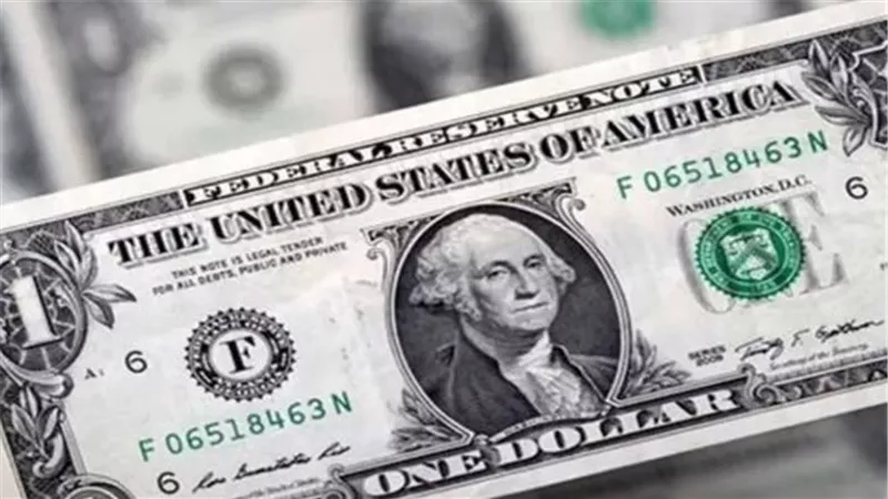 انخفاض التضخم؟ تأثير استقرار سعر الدولار اليوم على أسعار السلع المستوردة في الأسواق