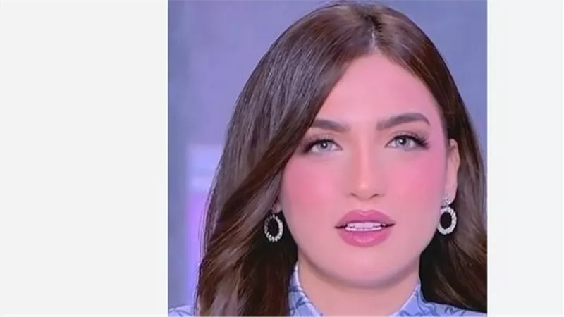  ياسمين عز: ظاهرة إعلامية بين الجدل والتأثير في 