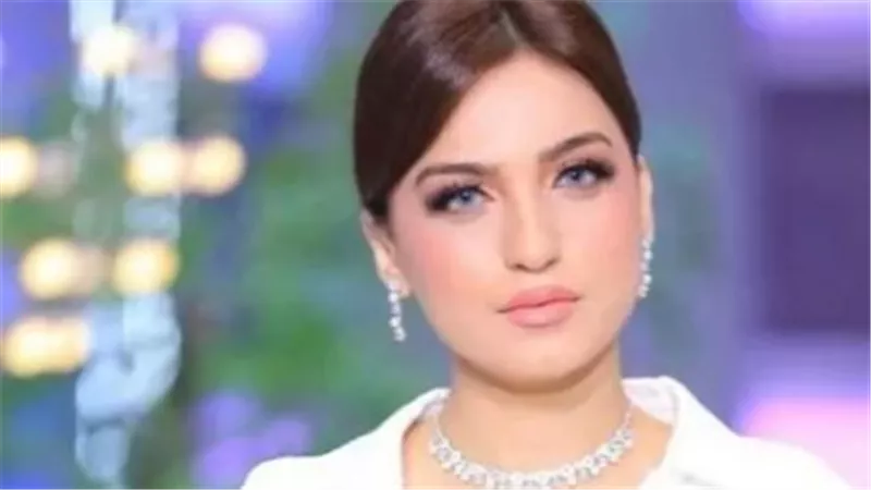 ياسمين عز: فنانة الجدل الإعلامي والوجه الأبرز في مناقشة علاقة الرجل بالمرأة