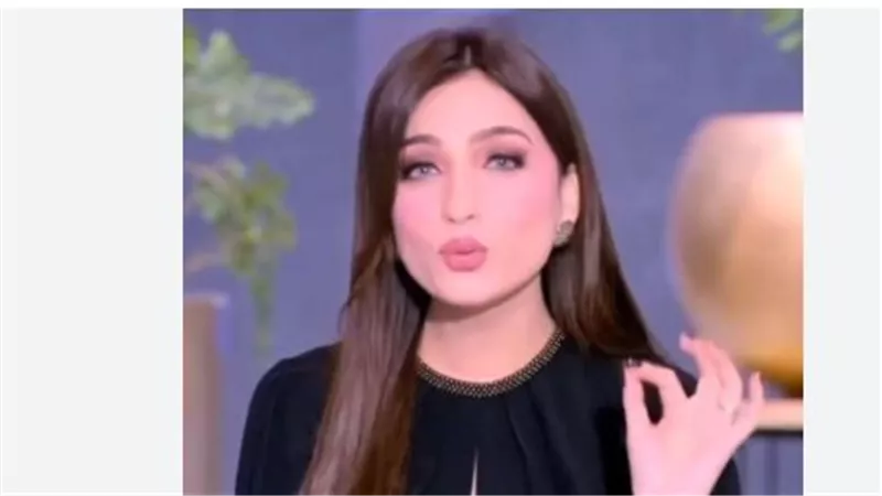 ياسمين عز تعيد تعريف الإعلام الترفيهي: بين الكوميديا وإثارة القضايا المجتمعية