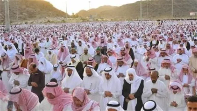 صلاة الاستسقاء: دليل شامل للأحكام والكيفية والسنن