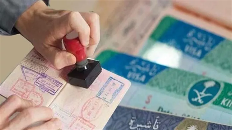  خطوات استخراج تأشيرة الزيارة العائلية في السعودية 2025 عبر منصة إنجاز