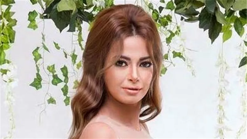 بعيدًا عن الأضواء: كيف تدير داليا مصطفى حياتها الشخصية وتحافظ على خصوصيتها رغم الشهرة؟