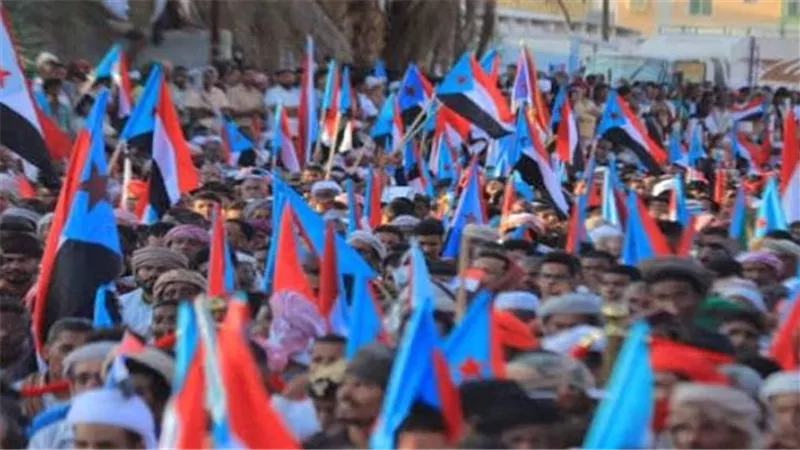 حرب متعددة الأوجه.. كيف يواجه الجنوب مخططات الإضعاف والوصاية؟