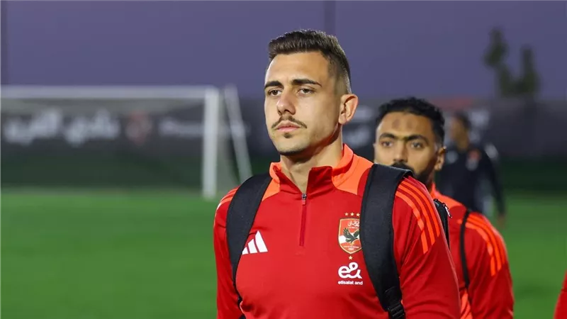 إلى الدوري البولندي.. جراديشار على أعتاب الرحيل عن الأهلي في يناير