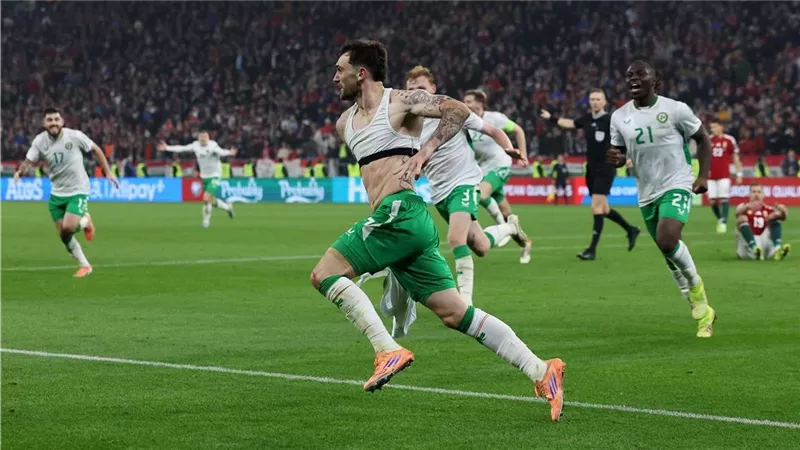 بفوز مجنون على المجر.. أيرلندا تخطف بطاقة الملحق الأوروبي لكأس العالم