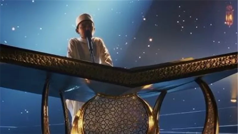 فن المقامات والتأثير القرآني: كيف يستخدم القراء 