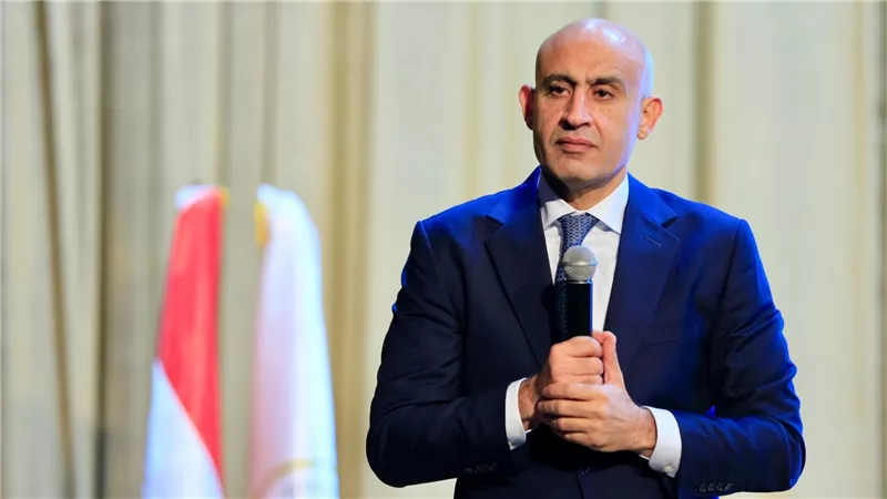 قرارات حاسمة.. وزير التعليم محمد عبد اللطيف يضع مدرسة 