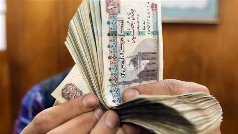تجنب الزحام.. نصائح هامة للموظفين أثناء صرف مرتبات نوفمبر عبر ماكينات الـ ATM
