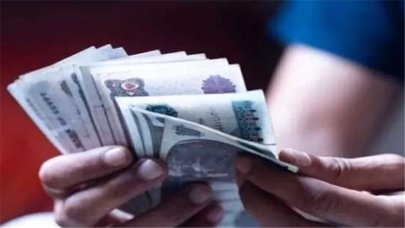 صرف متأخرات أكتوبر في 3 أيام منفصلة قبل نهاية نوفمبر