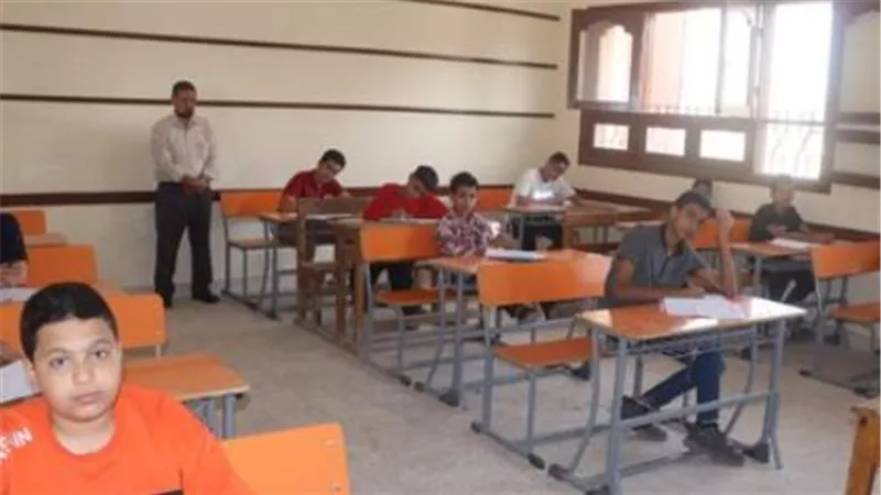 المواعيد الرسمية: امتحانات الصف الثالث الإعدادي 2026 وإجازة نصف العام (17 يناير)