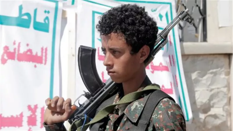 أطفال وقود للحرب.. كيف تستخدم المليشيات الحوثية الصغار لإطالة أمد الصراع في اليمن؟