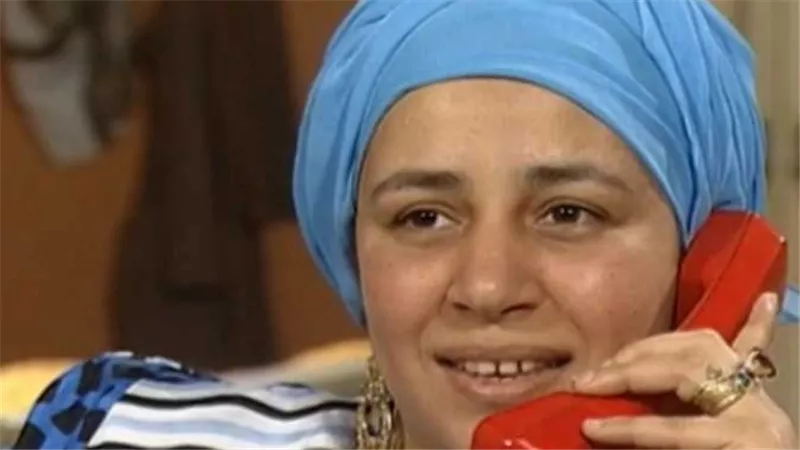 تحليل ظاهرة عبلة كامل تريند وسبب ارتباط الجمهور بنجومية الصدق