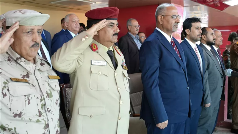 عيد الاستقلال 30 نوفمبر: دلالات الحضور القيادي في عدن والزخم الشعبي في حضرموت (صور)