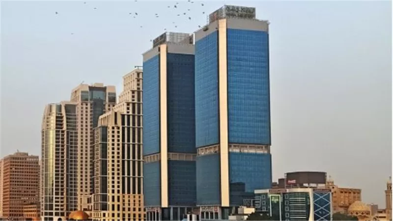 دعم نمو الشركات: حلول البنك الأهلي للمشروعات الصغيرة والمتوسطة وخدمات التجارة الدولية