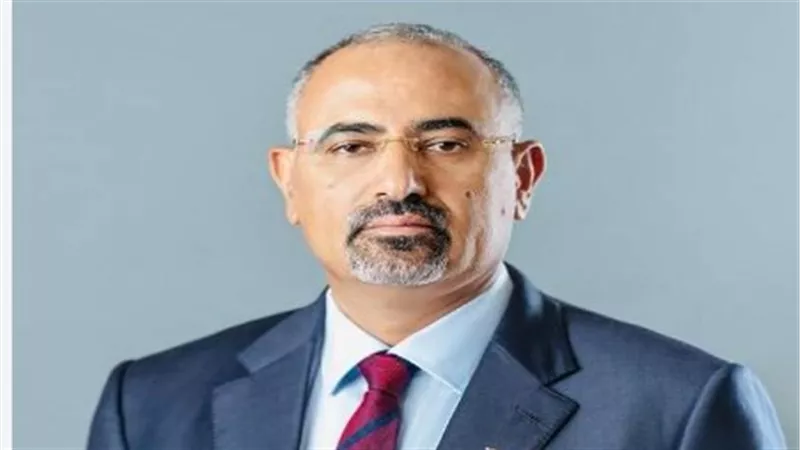  الزُبيدي يقود التحول: المكاسب الجنوبية في حضرموت والمهرة رؤية استراتيجية وقيادة رشيدة