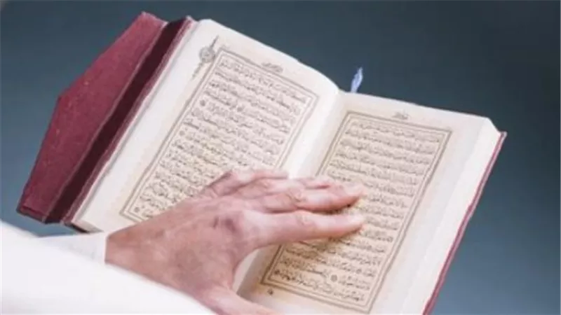 أفضل أوقات حفظ القرآن: لماذا نصح أمين الفتوى باستغلال الوقت الذي يلي صلاة الفجر مباشرة؟