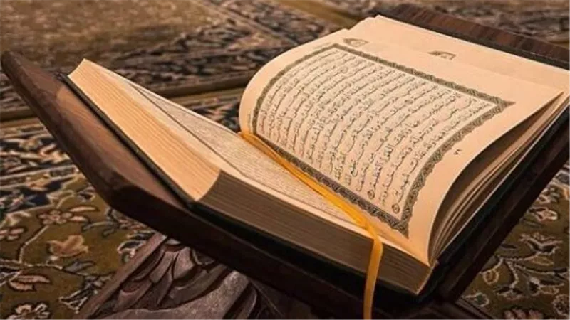 ترسيخ الحفظ في الذاكرة: دور التكرار المتتابع كأول مفتاح لتخزين النصوص القرآنية