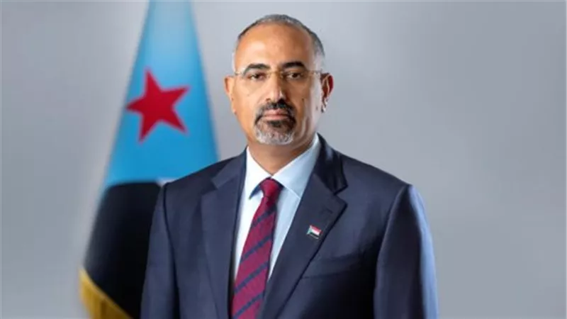 اجتماع تاريخي في عدن: الزُبيدي يقود مرحلة تعزيز الاستقرار في حضرموت والمهرة