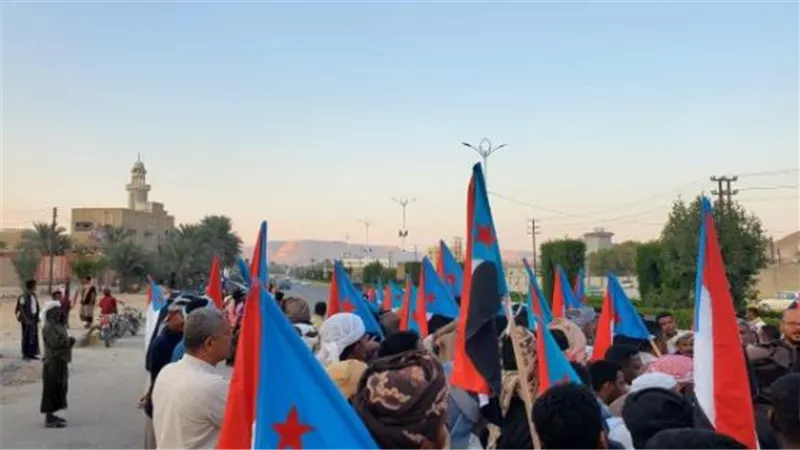 وادي حضرموت يواجه الاحتلال اليمني: اعتصام سيئون يُعلن مرحلة 