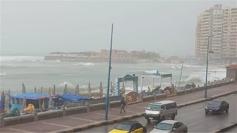  الإسكندرية تحت رحمة 