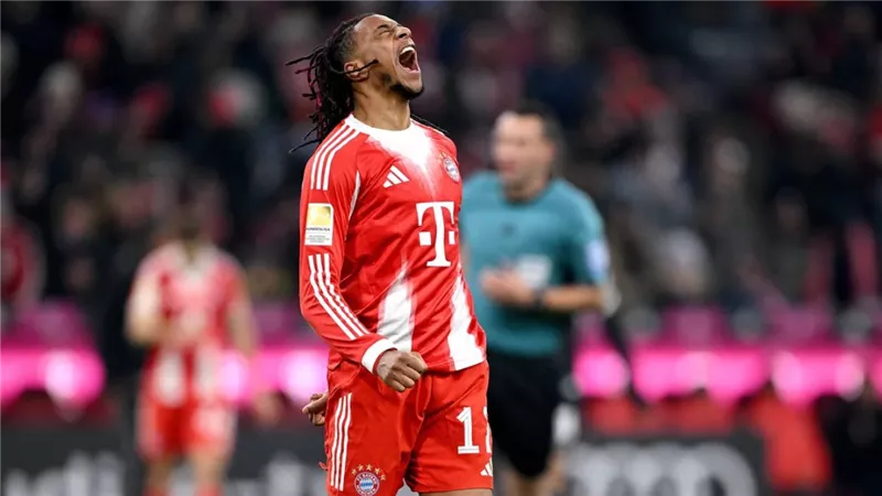 رسميًا.. مايكل أوليز يحصد جائزة أفضل لاعب خلال نوفمبر بالدوري الألماني